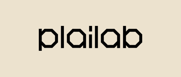 Plailab, logotyp